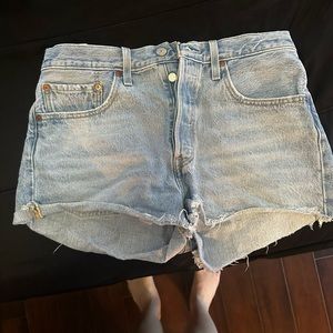 Levi 501 jean shorts waist 30